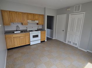 4710 Tampa St #2, Philadelphia, PA 19120