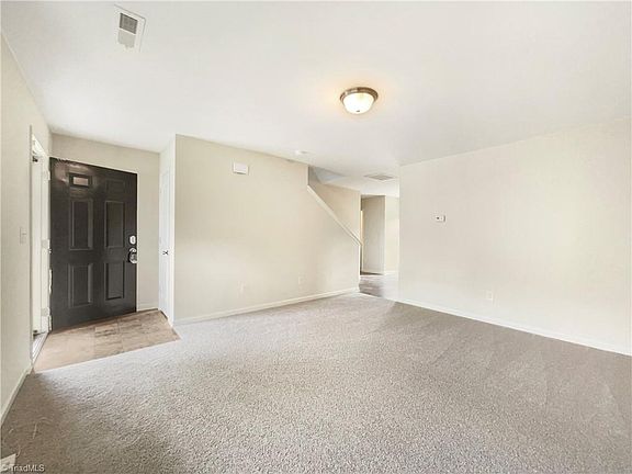 4th image of 2006 Chapel Park Ln