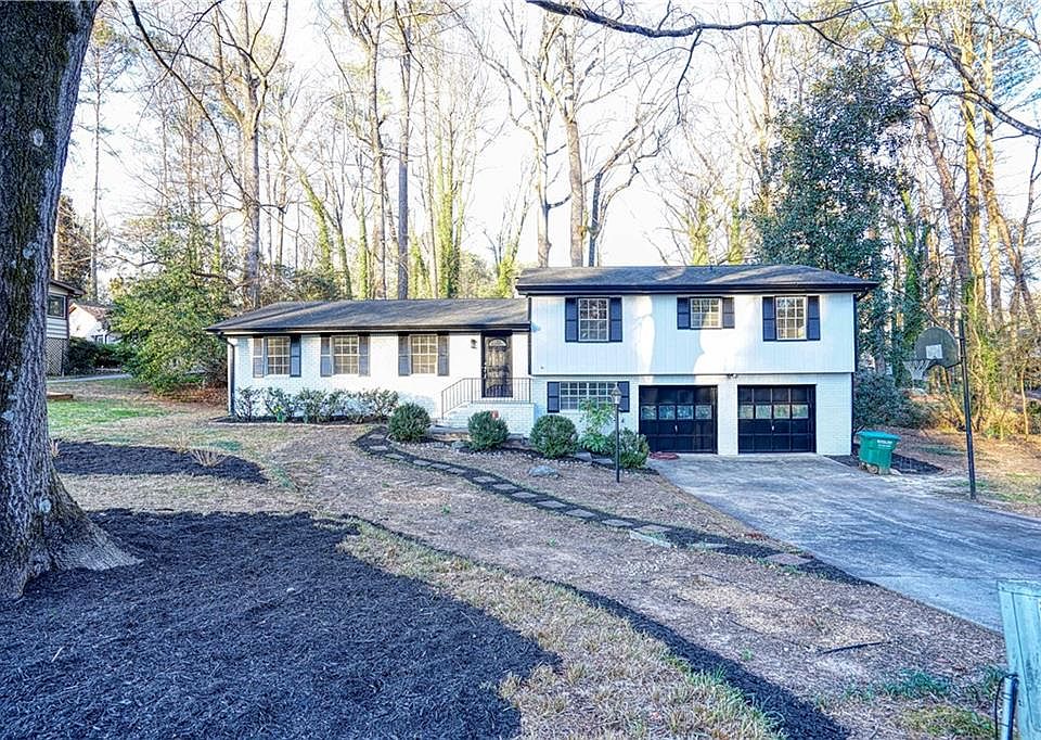 1st image of 1644 Greenwood Dr