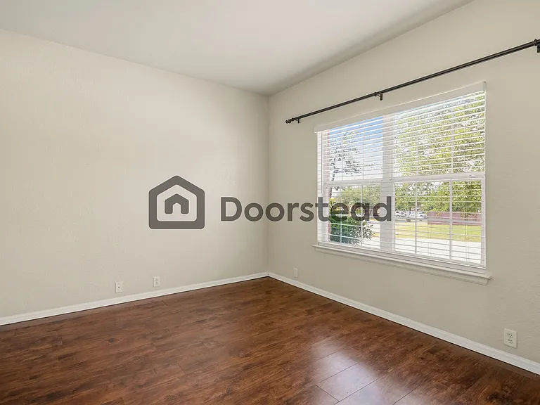 4802 James Gaines — Photo 19