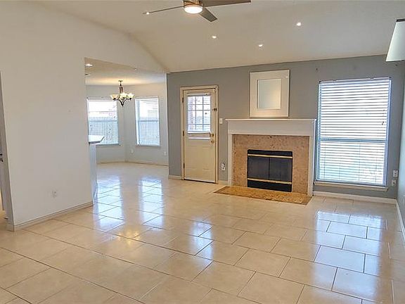 2nd image of 420 Cambridge Dr
