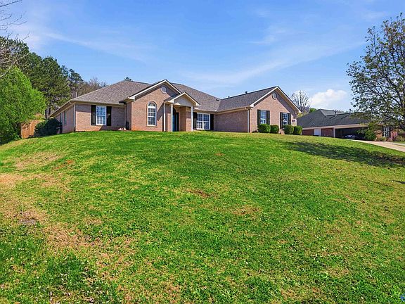 3rd image of 123 Emory Dr