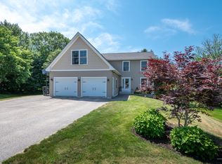 60 Longbow Ct, Auburn, ME 04210