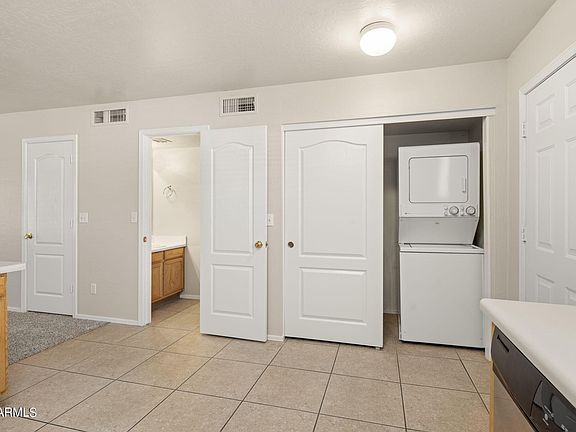 4th image of 18239 N 40TH Street #129