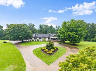 322 Windy Ridge Dr, Demorest, GA 30535