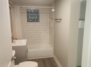 5414 W Barry Ave #G, Chicago, IL