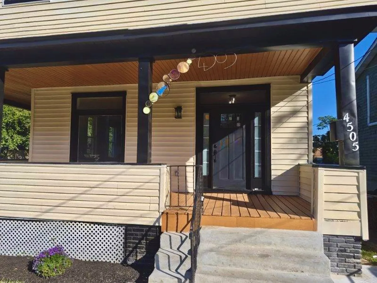 6 bed, 2028 sqft, $3,295 — Photo 3