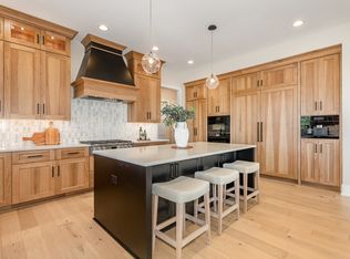 12021 S Stallion Dr, Plainfield, IL 60585