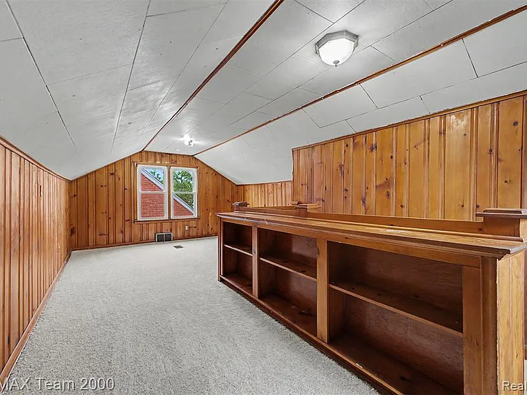 1670 Riverbank St — Photo 22