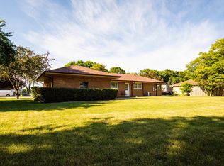 10185 W York House Rd, Beach Park, IL 60087