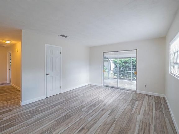 4th image of 3611 Anna Dr