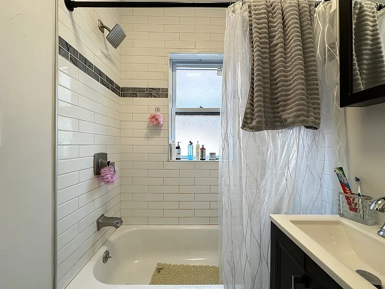2131 W Giddings St #A3 — Photo 20