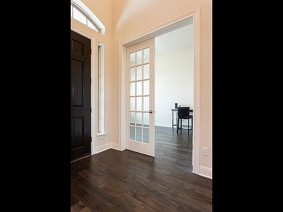 3rd image of 2729 Sorano Ave