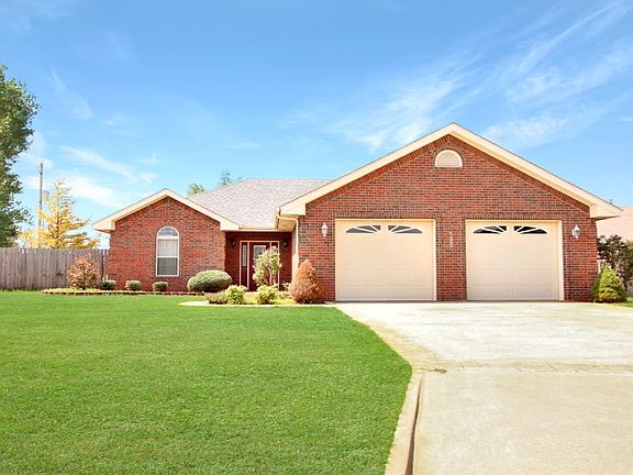 2nd image of 128 E Bonita Dr