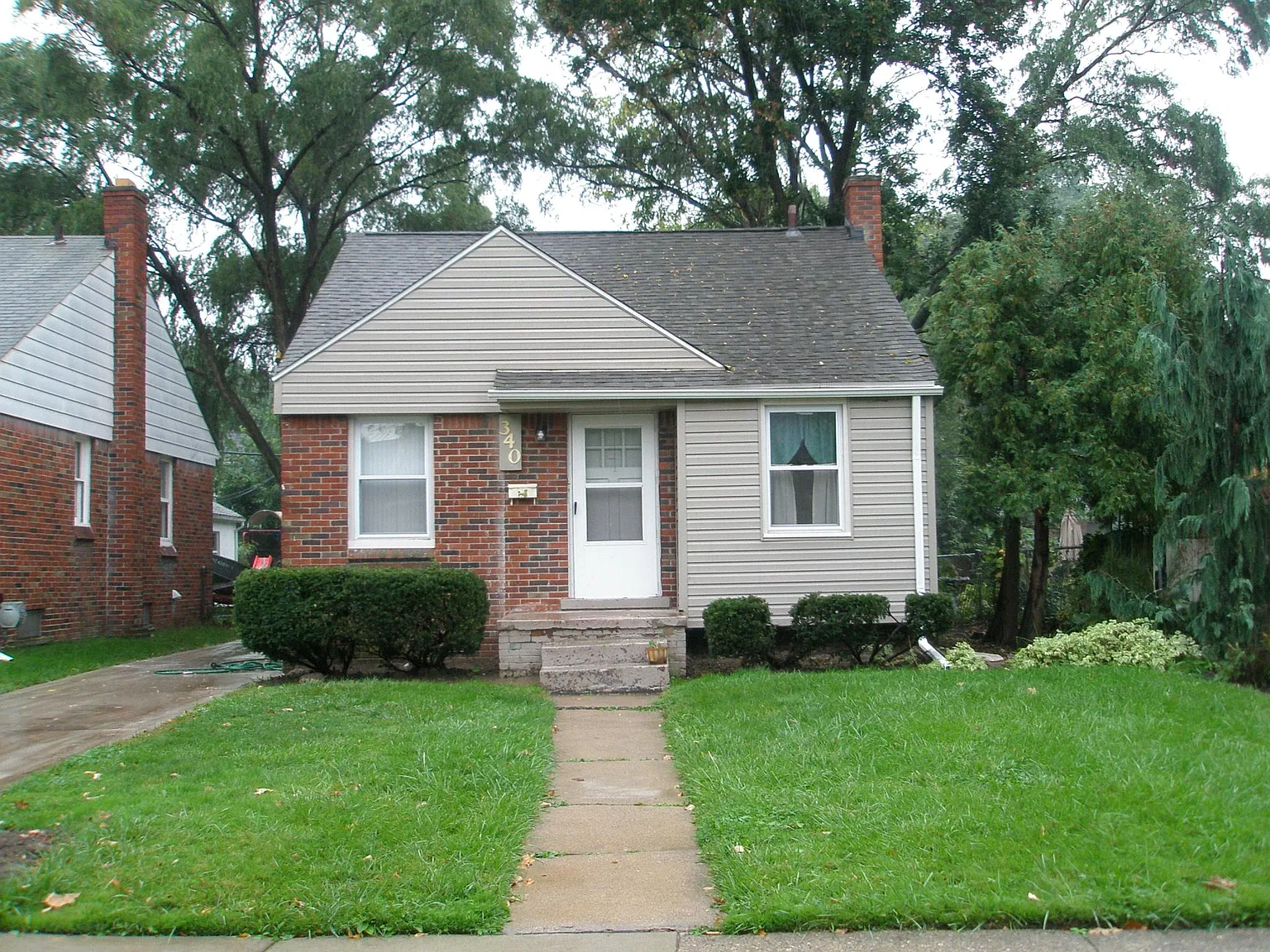 3 bed, 900 sqft, $1,525 — Photo 1