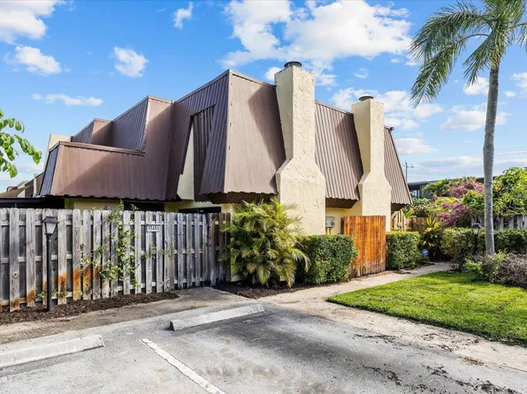 3548 Gardens East Drive #B, Palm Beach Gardens, FL 33410