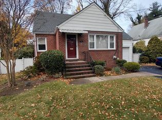 850 Broad St, Teaneck, NJ 07666