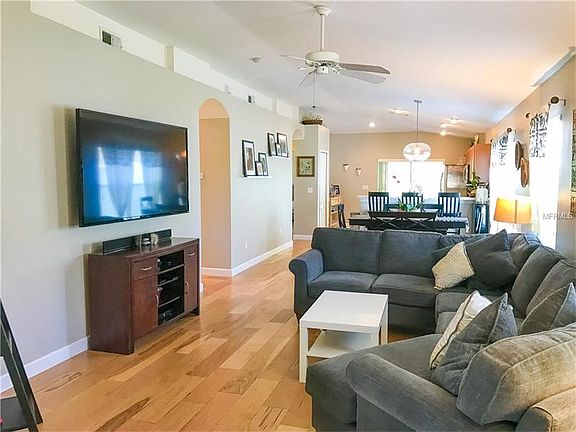 4th image of 18440 Snowdonia Dr