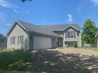 1107 Locust St, Farmington, MN 55024