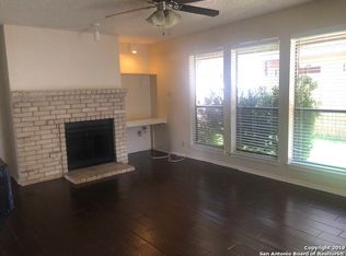 2718 Old Field Dr #203, San Antonio, TX 78247