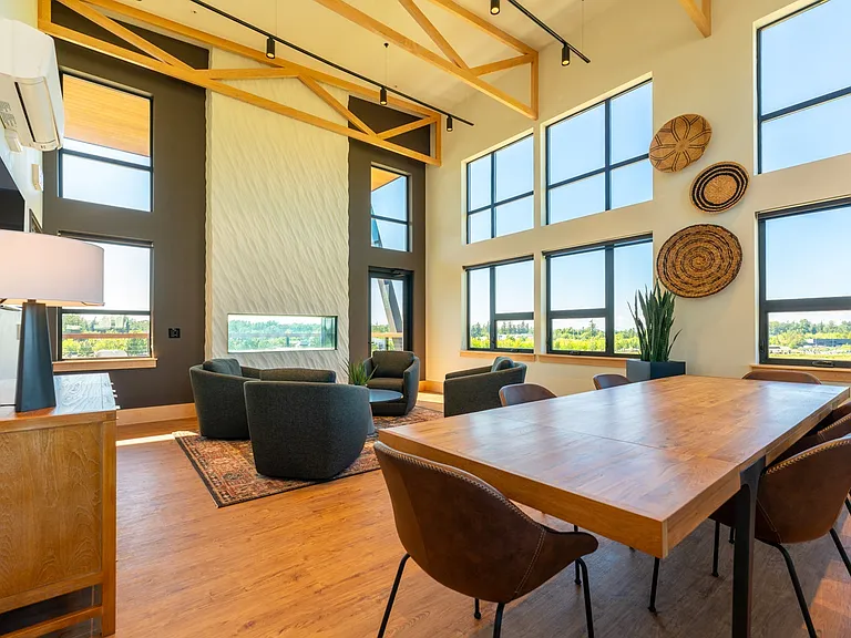 Penthouse Lounge