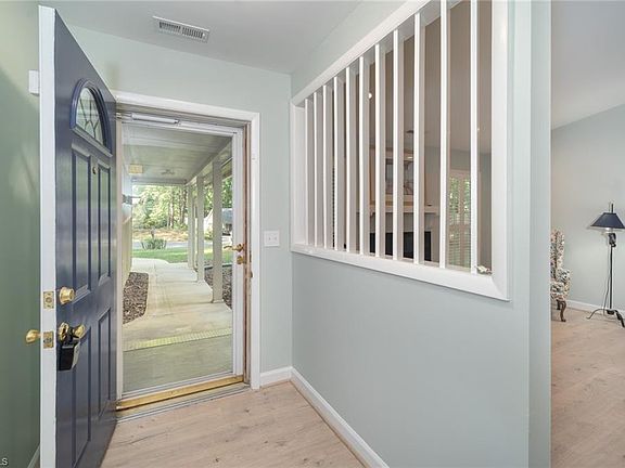 4th image of 2103 Cottage Pl