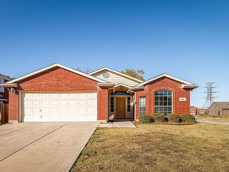 1st image of 776 Oriole Dr