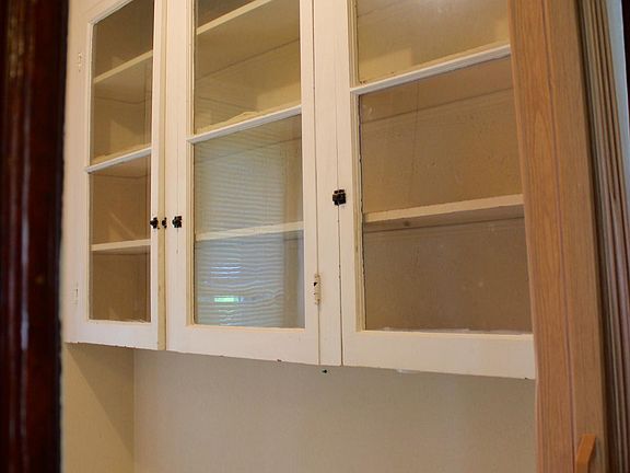 5th image of 85 Hedley Ave #1ST