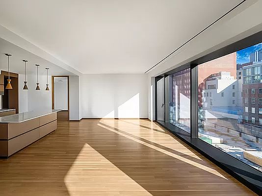 4th image of 551 W 21st St APT 4C