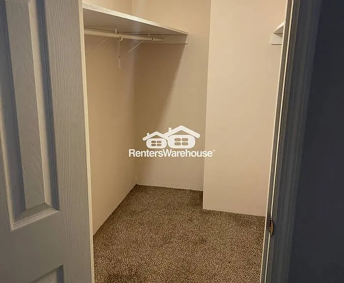 1464 Hawks Nest Dr #G — Photo 14