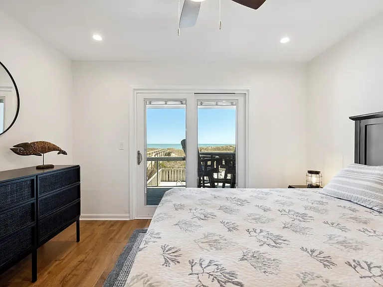 608 Carolina Beach Ave N #1B — Photo 9