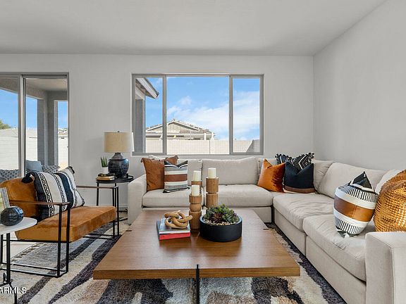 3rd image of 36378 W SAN ALVAREZ Avenue