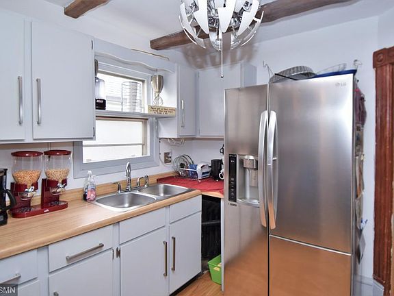 4th image of 3141 Harriet Ave