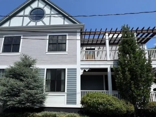 17 Porter St, Somerville, MA 02143