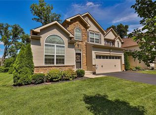 7785 Furnace Dr, Macungie, PA 18062