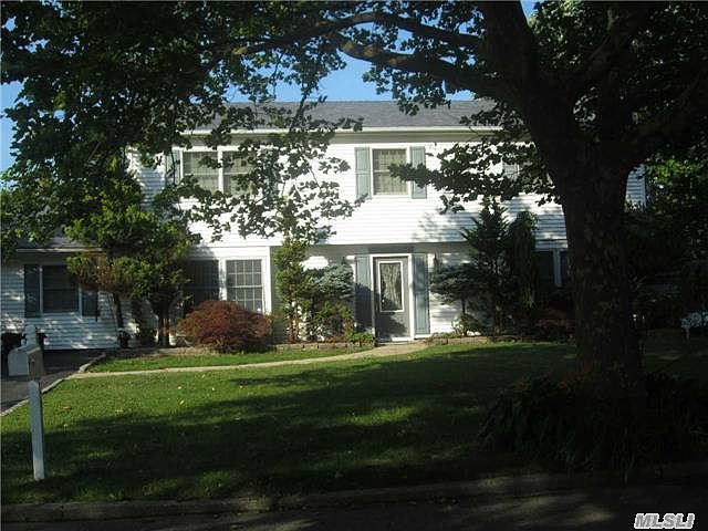 1st image of 77 Chelsea Dr
