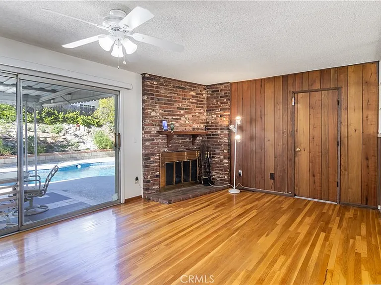 11543 Swinton Ave — Photo 7