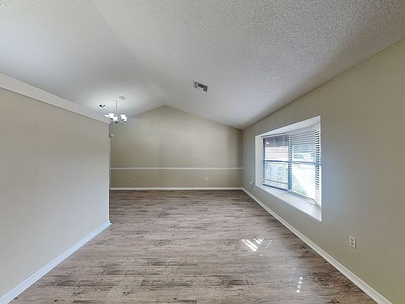 4th image of 1014 Woodward Oaks Cir
