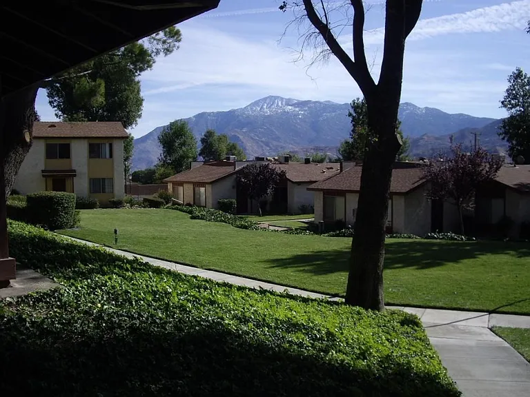 1342 Vista Serena Ave #1 — Photo 11