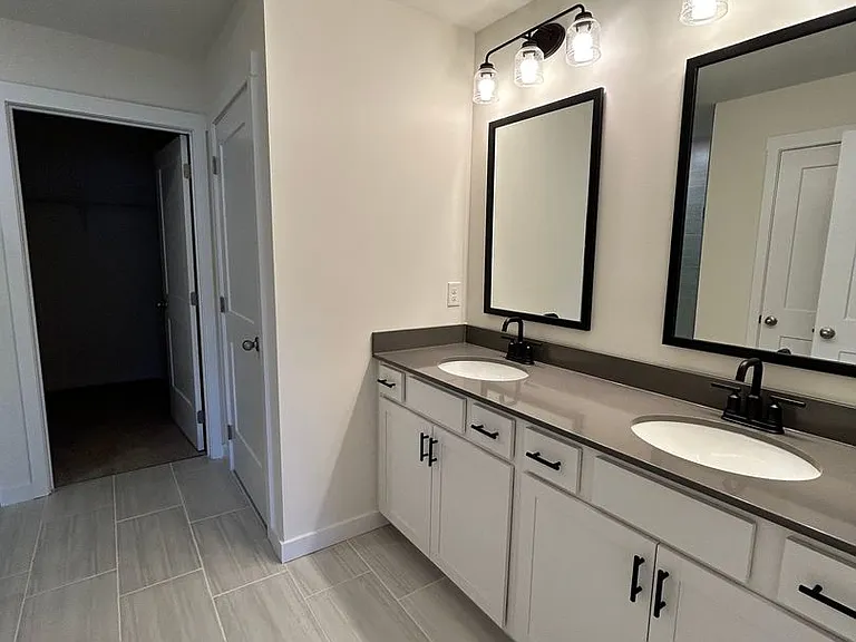 3753 Hawks Creek Dr — Photo 17