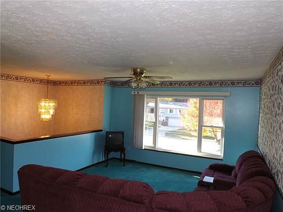 2nd image of 9433 Lawnfield Dr