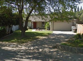 8954 Salmon Falls Dr, Sacramento, CA 95826