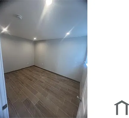 14248 Gilmore St #1 — Photo 11