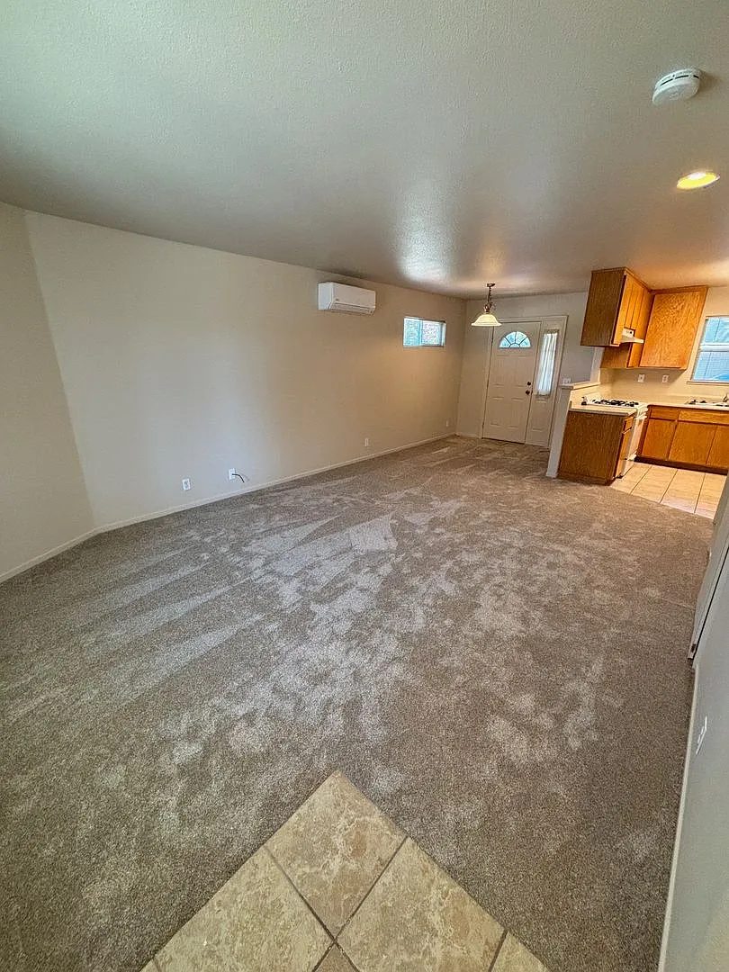 Northeast Santa Rosa 2 Bedroom 1.5 Bathroom Single Family Home with A/C — Photo 2