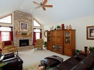 3408 Ridge Rd, Spring Grove, IL 60081