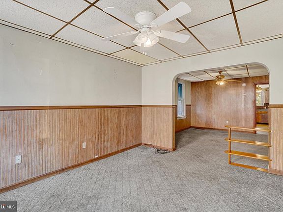 5th image of 459 Juniper St
