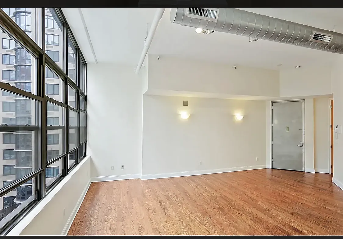 176 Johnson Street — Photo 3