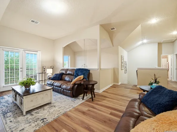 1904 Twisted River, New Braunfels, TX 78130