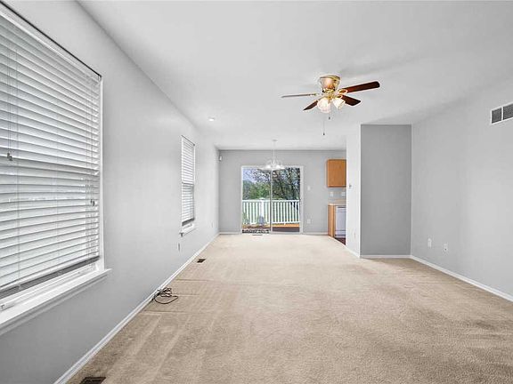 5th image of 25 Jost Villa Dr