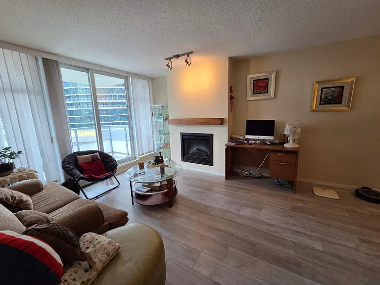 2289 Yukon Cres #1203 — Photo 3
